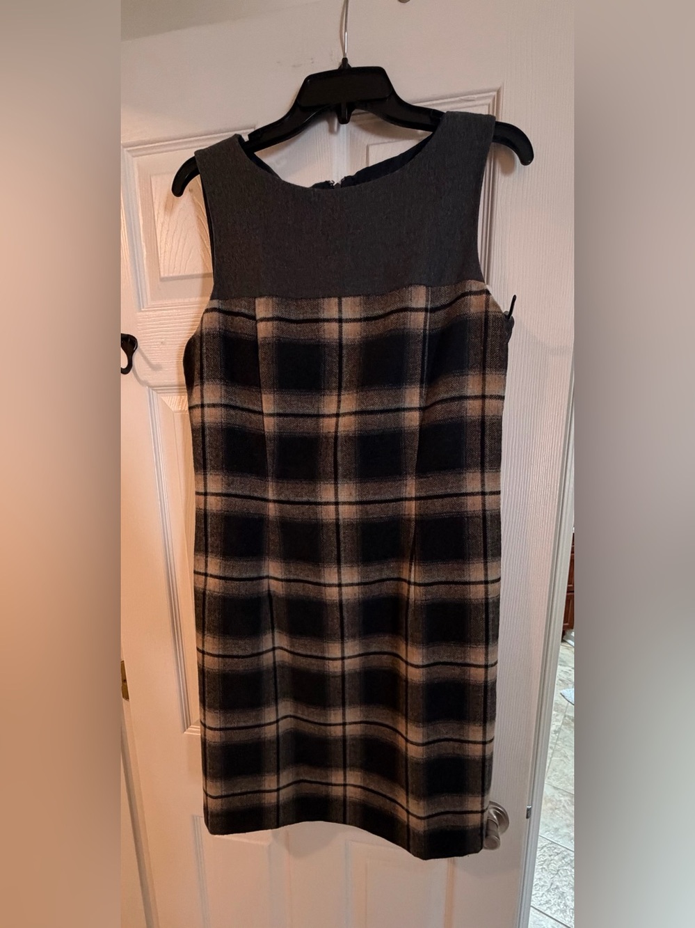 Tommy Hilfinger Sleeveless Plaid Shift Dress in Black and Gray